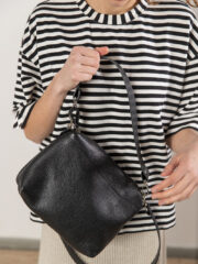 ROBIN Leather Handbag with Two Handles - Black - Image 4