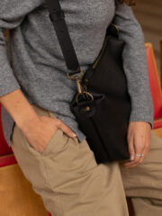 ROBIN Leather Handbag Large - Black - Image 4