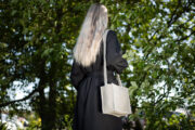 Folk 1 shoulder bag - Light Grey - Image 7