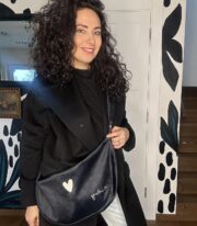 Hobo Bag Heart - Black - Image 3