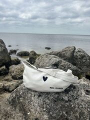 Hobo Bag Heart - White - Image 17