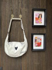 Hobo Bag Heart - White - Image 18